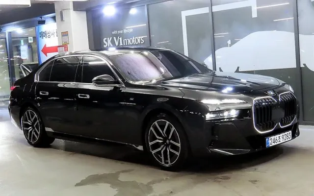 G70 중고차 7시리즈 (G70) 740i xDrive M 스포츠 매물 사진 1 - 2025/06 20,087km